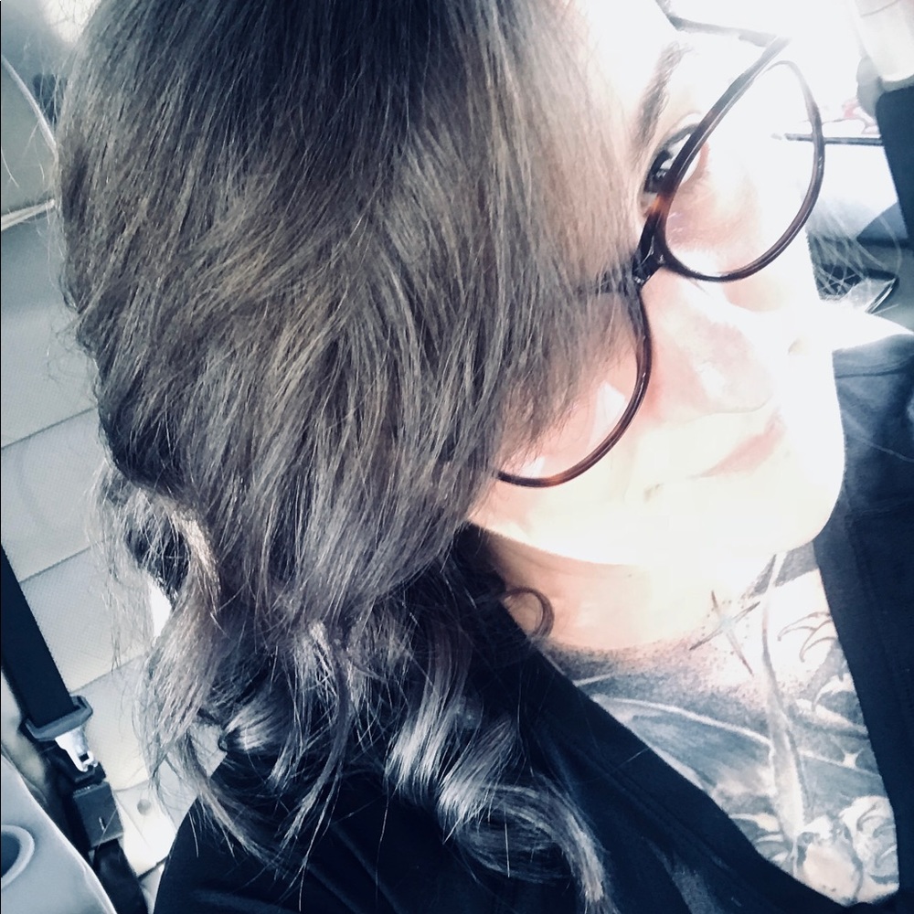 Meet your Posher, Amber